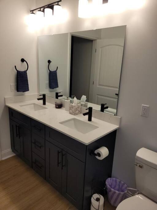 South Charlotte'S Cozy & Modern Appartement Buitenkant foto
