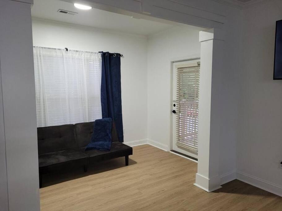 South Charlotte'S Cozy & Modern Appartement Buitenkant foto